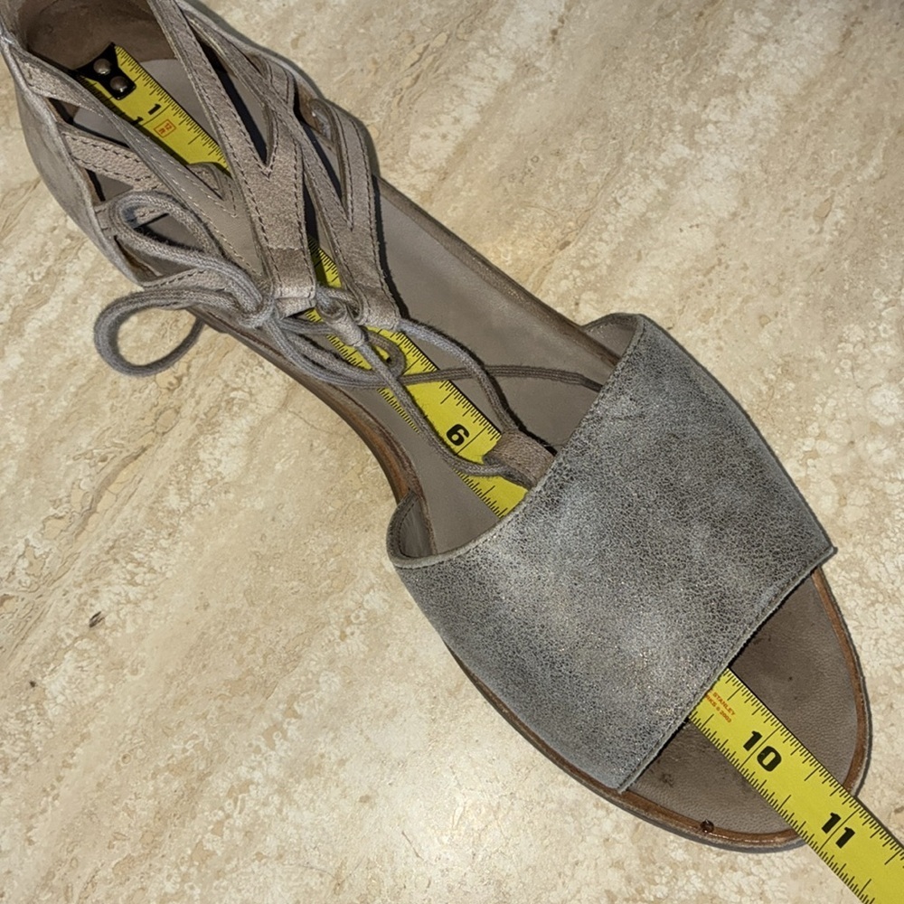 PAUL GREEN flat sandals WOMEN's 10, iridescent tan suede (front), ankle tie. EUC - Picture 13 of 16